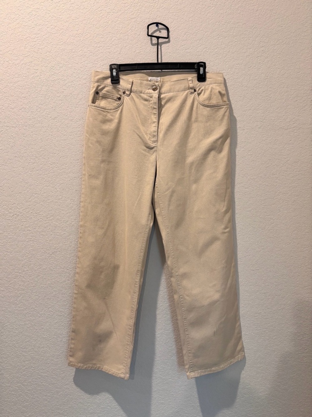 Jones New York Cream Straight-Leg Jeans